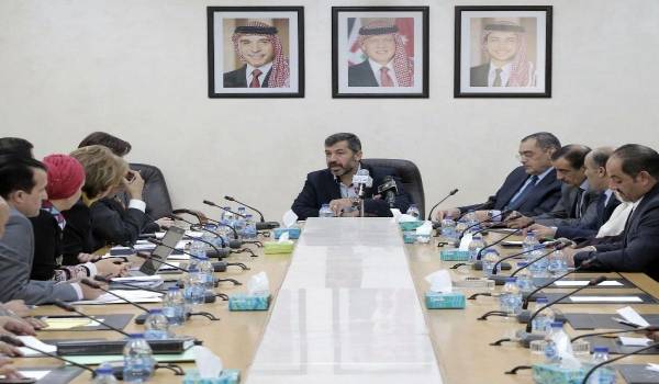 ادارية النواب تناقض قضايا (الضمان, والبلقاء التطبيقية ) ..