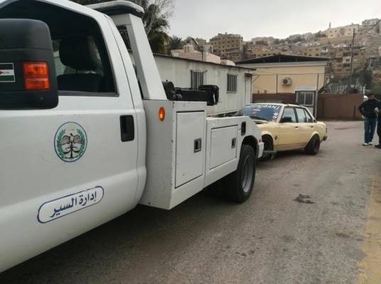 ضبط سائق قاد مركبته بطريقة متهورة في عمان ...شاهد ماذا فعل