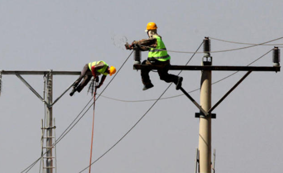 توزيع الكهرباء: انقطاعات محدودة في مناطق الجنوب تم انجاز 96  منها