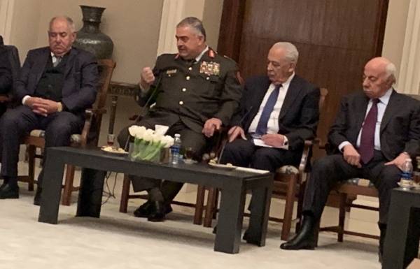 العيسوي يجسد رؤى جلالة الملك ويمد جسور التواصل مع الشارع الأردني ..