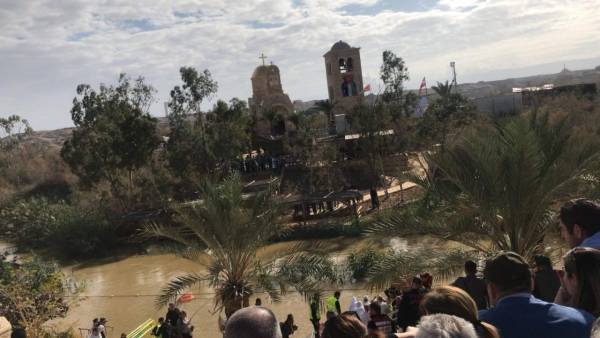 مطرانية الروم الأرثوذكس تحتفل بالعيد السنوي لظهور الإلهي