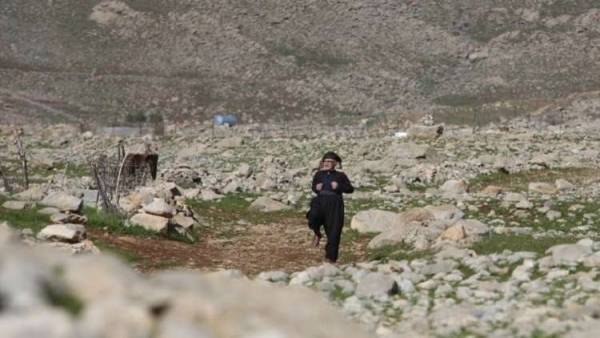 عراقي يبلغ من العمر (91) عاما ويفعل شيئا لا يصدق!