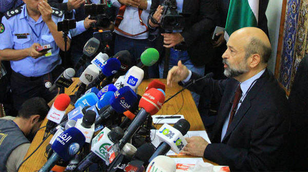 تحدي الـ 10 أيام للقاء الرزاز .. على خطى رونالدو