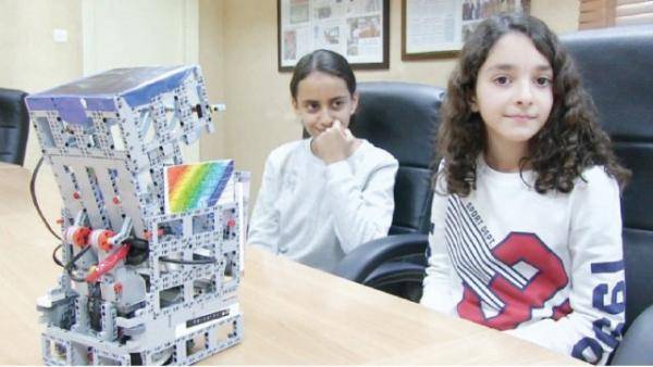 بالفيديو..فقط في الاردن..شاهد ردة  فعل طلاب فازوا بتصميم روبت  تم حجزه بالجمارك قبل الافراج عنه اليوم..