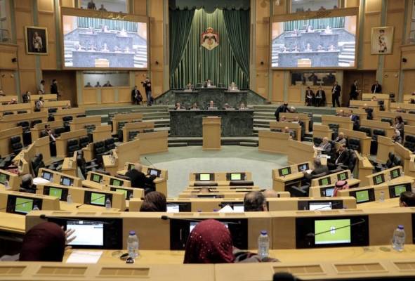 النواب يعيد للأعيان الأحوال الشخصية والبنوك