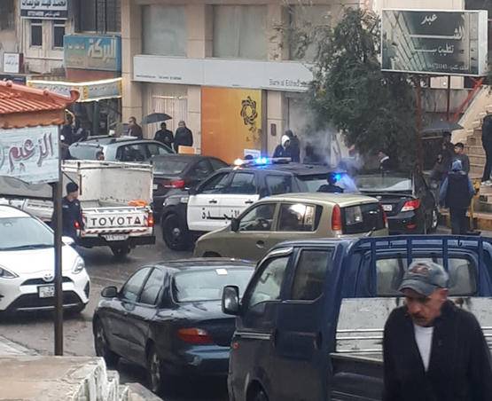 سطو مسلح على بنك في ماحص وبنك الاتحاد يصدر بيان (تفاصيل)