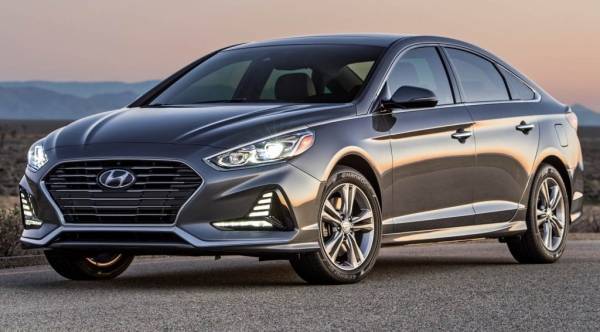 هيونداي تستدعي 100 ألف مركبة بسبب خلل يؤدي للاحتراق