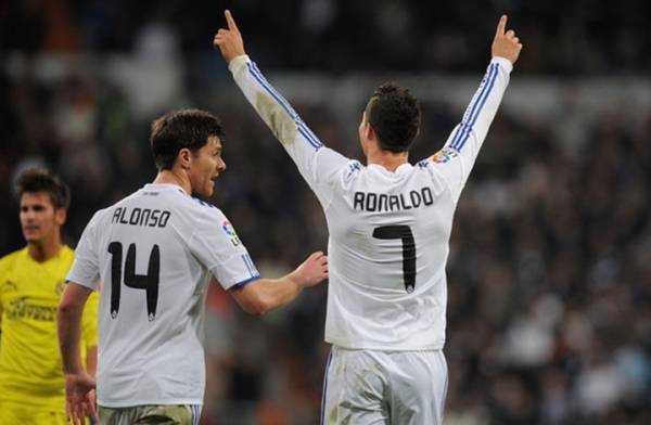 حين يتشاجر اللاعبون حول تسديد ركلات الجزاء (فيديو)