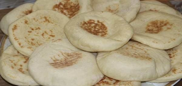 في اجتماعها غدآ (الهيئة العامة لأصحاب المخابز)  أمام مماطلة الحكومة وخسائرها المتلاحقة ..