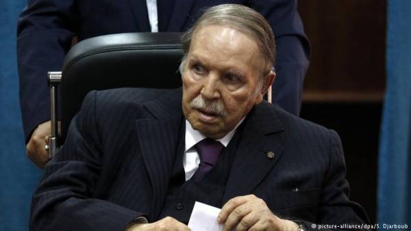 ترشح بوتفليقة رسميا لولاية خامسة