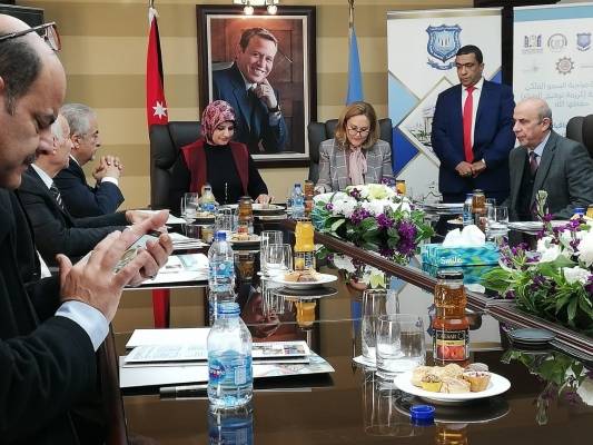 اتفاقية لتدريب طلبة الارشاد النفسي والتربوي في عمان العربية في مركز زها الثقافي