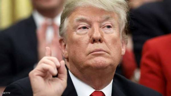 ترامب يهدد فنزويلا بالخيار العسكري