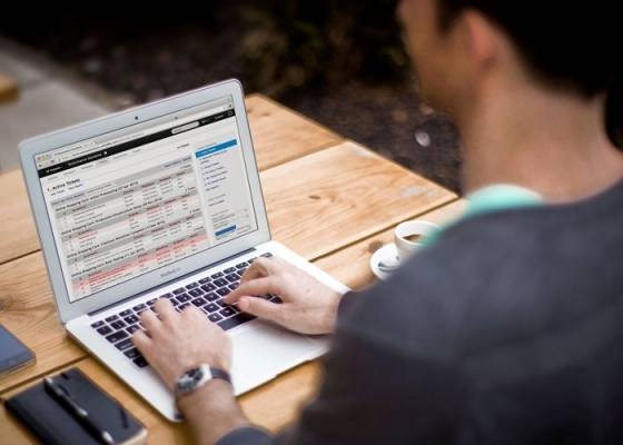 في 2019.. العالم يقضي 1.2 مليار سنة أمام الإنترنت