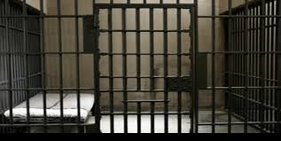 محافظ العاصمة يباشر بالافراج عن كافة الموقوفين اداريا باستثناء جريمتين...