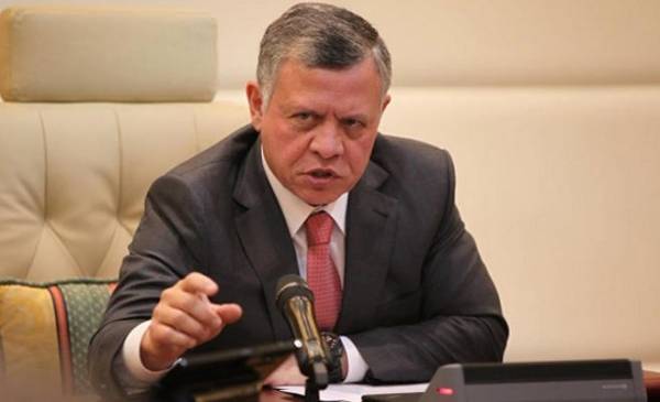 الملك يوجه الحكومة لاعادة النظر في اي تعيين غير مستحق