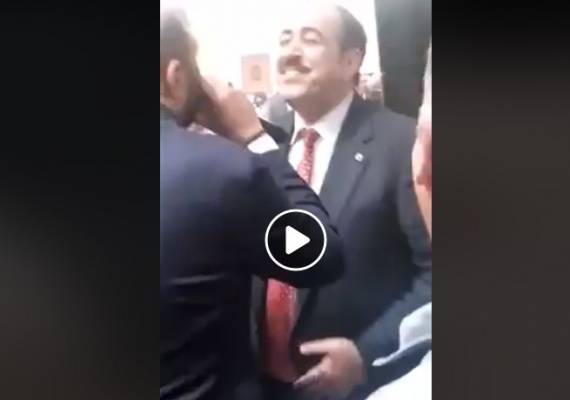 مصادر مقربة توضح ما نشر من فيديوهات رقص وغناء  لحازم قشوع في حفل اشهار كتابه