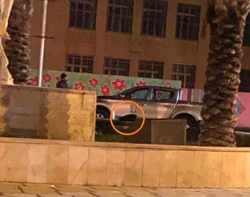 الأجهزة الأمنية تتعامل مع  حقيبة مشبوهة  على دوار الثورة في جرش (صور)