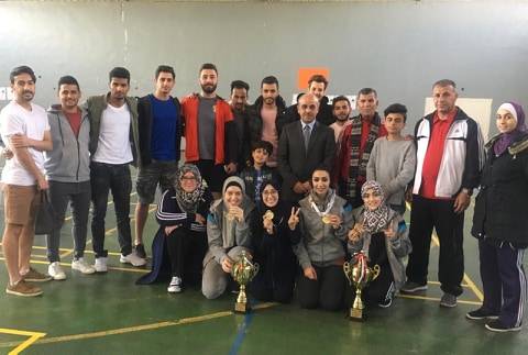 جامعة العلوم التطبيقية الخاصة تفوز بالمركز الاول في لعبة ريشة الطائرة