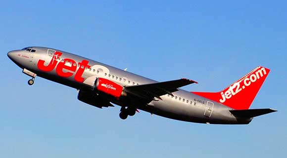 طائرة تهبط اضطراريا لعدم وجود مياه ساخنة للشاي والقهوة