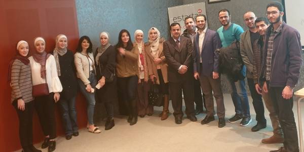 طلبة عمان العربية يتأهلون في برنامج تدريبي لغايات التشغيل