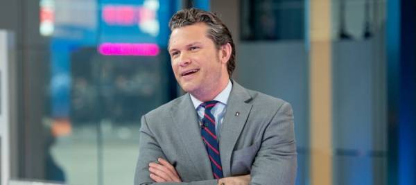 المذيع المفضل للرئيس الأمريكي لم يغسل يديه منذ 10 سنوات!