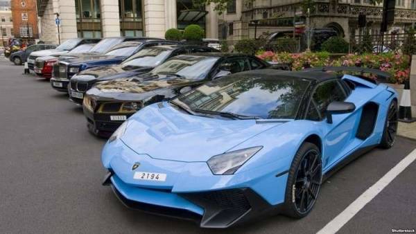 اختفاء (284) سيارة من بابوا غينيا بعد استضافتها لـأبيك !!