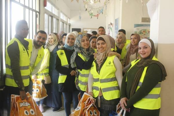 مبادرة تنفذها عمان العربية في مدرسة الراية بجرش