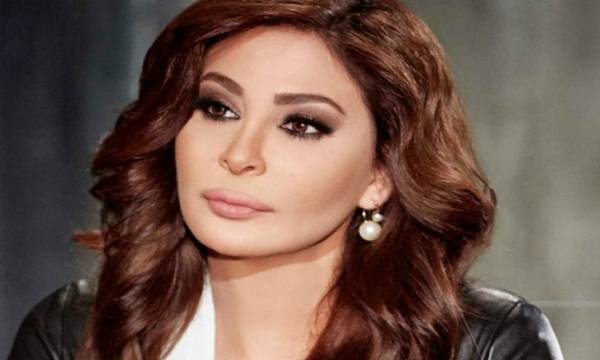 إليسا تطالب متابعيها بمراجعة الأطباء النفسيين