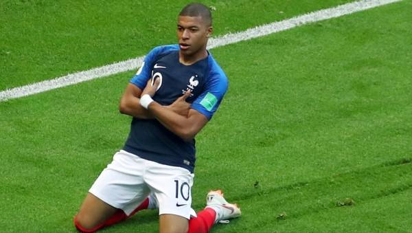 بالأرقام.. مبابي يكتسح ميسي ورونالدو في دوري أبطال أوروبا