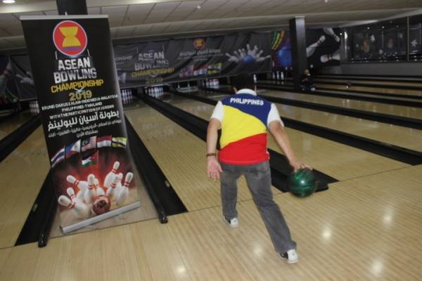 مدينة البولينغ في المختار مول تستضيف (  بطولة آسيا للبولينغ ) .. بالصور