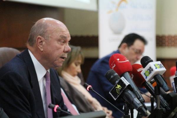 الفايز :على الحكومة اعادة النظر بقطاع النقل و حداد : تغليض العقوبات على الحافلات المخالفة