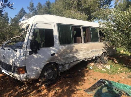 اصابة 7 اشخاص اثر حادث تصادم في مادبا