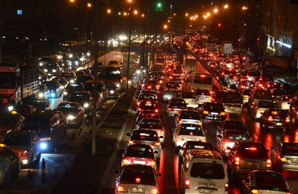 مقترحات حكومية لتخفيف ازدحامات عمّان