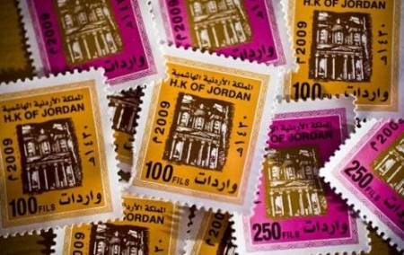 طوابع تذكارية بمناسبة الذكرى ال 20 لتولي الملك سلطاته الدستورية