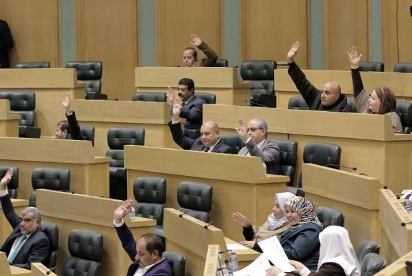 النواب يواصل مناقشة قانون الملكية العقارية