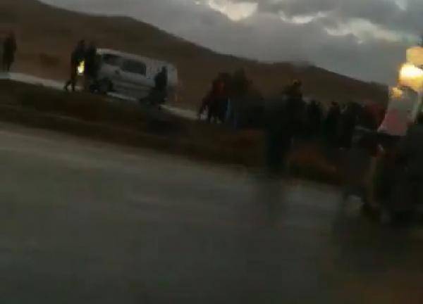 وفاة 5 اشخاص  واصابتان بحادث تصادم في الصحراوي