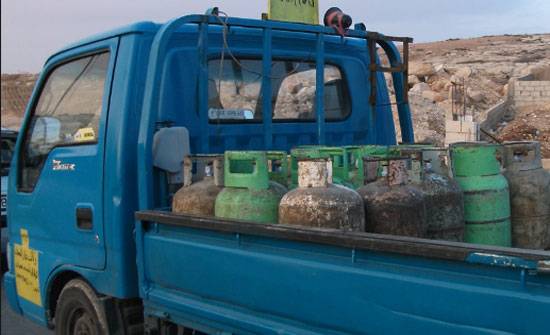 الزرقاء: ضبط سائق اشعل جرة غاز داخل مركبة لبيع الغاز