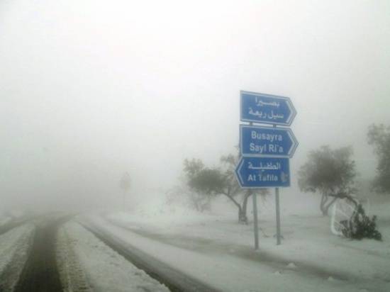 تساقط للثلوج على مرتفعات الطفيلة