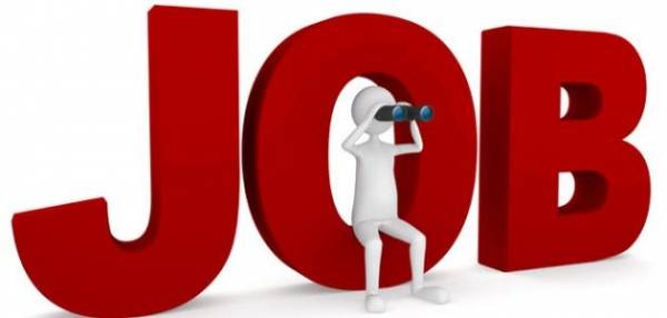 بعد زوبعة تعيين نجله مدير دائرة في جامعة رسمية يلتزم الصمت !!