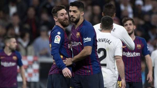 مدافع الريال يصف سواريز بـالأرنب وينعت ميسي بـالبرغوث