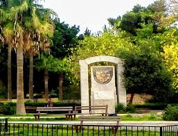 الزعبي يرفض التراجع عن نظام احتساب علامات طلبة الطب .. والطلبة ينتظرون قرار الوزير !!