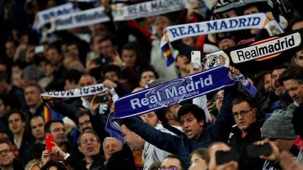 جماهير سانتاياغو برنابيو تطالب برأس بيريز !!