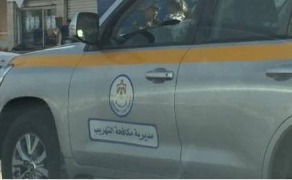 بالصور ..إحباط تهريب مواد مخدرة وسجائر وسلاح أتوماتيكي