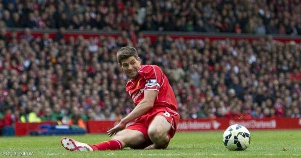 صاحب السقطة القاتلة ينصح لاعبي ليفربول للفوز باللقب