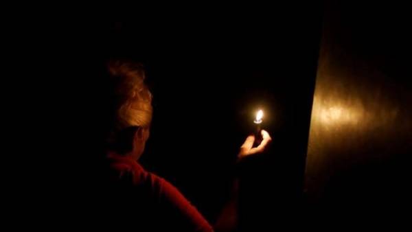 فنزويلا: البلاد تتعرض لأقوى هجوم إمبريالي خلال 200 عام.. ووفاة 15 مريضا في المستشفيات