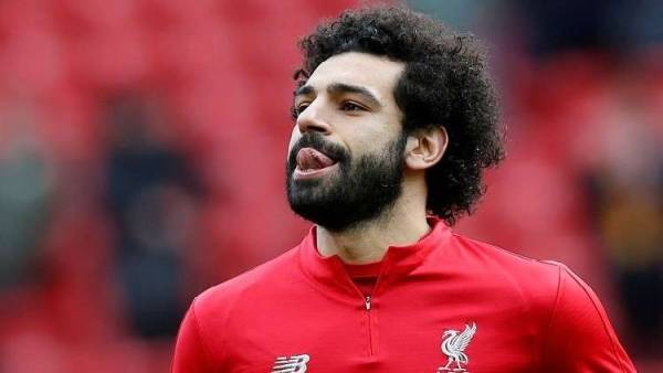 صلاح يكسر حاجز الصمت ويرد على منتقديه