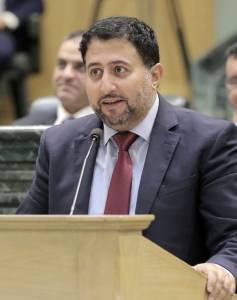 الرقب يسأل الرزاز عن تعيينات الخارجية