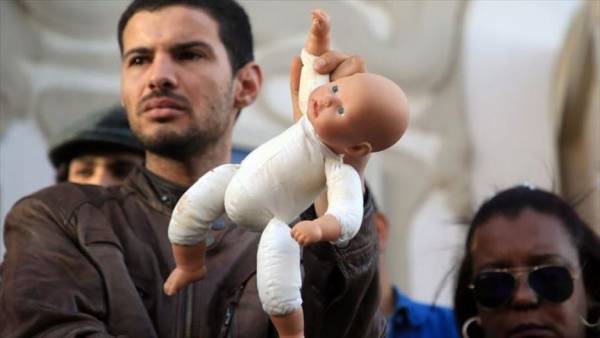 صدمتان في تونس.. اغتصاب 20 طفلاً بعد فاجعة الرضع