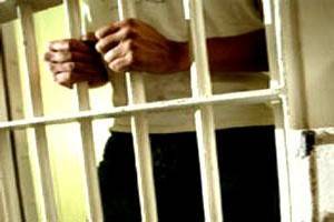 رسالة عاجلة الى رئيس الوزراء عامل مصري يضرب عن الطعام احتجاجاً على توقيفه ادارياً