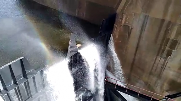 بدء إسالة مياه سد الملك طلال